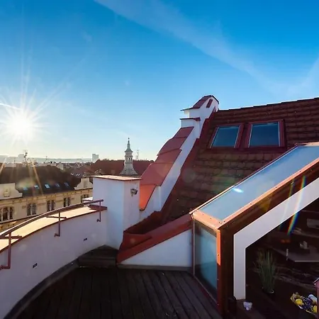 Luxury With Terrace And Garage Daire Prag
