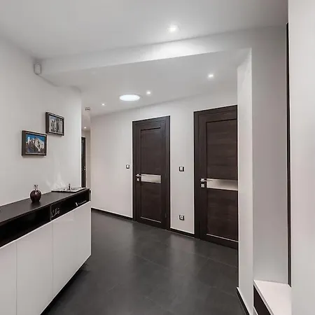 Apartment Luxury With Terrace And Garage Prag